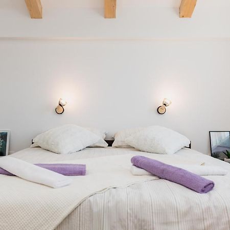 Studio Apartment Harmony Np Krka Лозовац Екстериор снимка